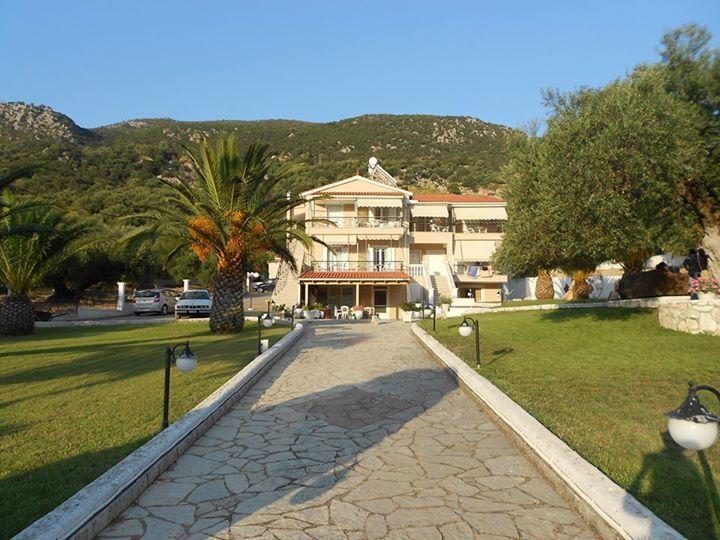 Leonidas Studios Sami  Camera foto